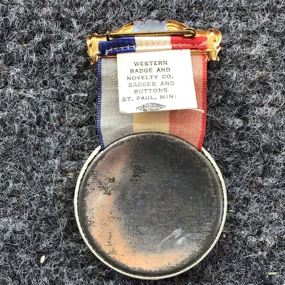 1935 Northfield MN I.O.O.F. Oddfellows Homecoming Badge Pinback Button - Picture 2 of 2